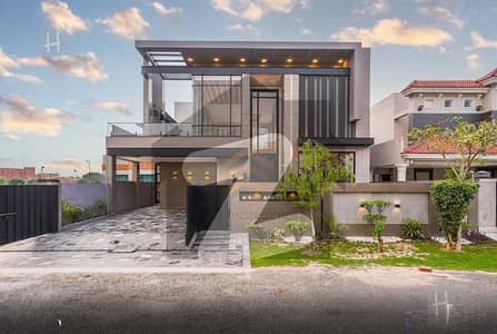 ڈی ایچ اے فیز 6 ڈیفنس (ڈی ایچ اے),لاہور میں 6 کمروں کا 1 کنال مکان 8.37 کروڑ میں برائے فروخت۔