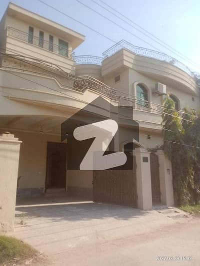 حیات آباد فیز 3 حیات آباد,پشاور میں 9 کمروں کا 10 مرلہ مکان 5.1 کروڑ میں برائے فروخت۔