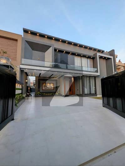 1 Kanal Brand New ultra Modern Designer House For sale in Valencia town