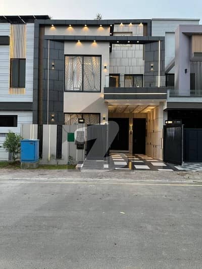 Urgent sale house bahria town Lahore