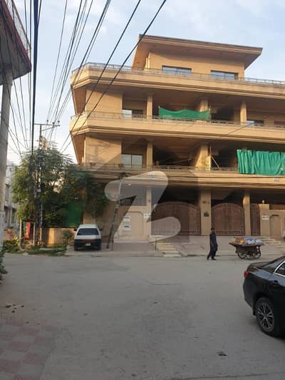 Abeautifull 4 story house for sale satellite town