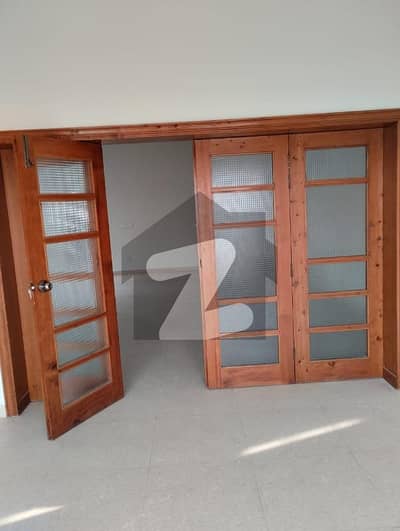 ای ۔ 11 اسلام آباد میں 3 کمروں کا 1 کنال بالائی پورشن 1.5 لاکھ میں کرایہ پر دستیاب ہے۔