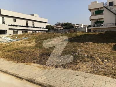 Level & Solid plot Bilal Habshi boulevard, 7 marla, beautiful location,