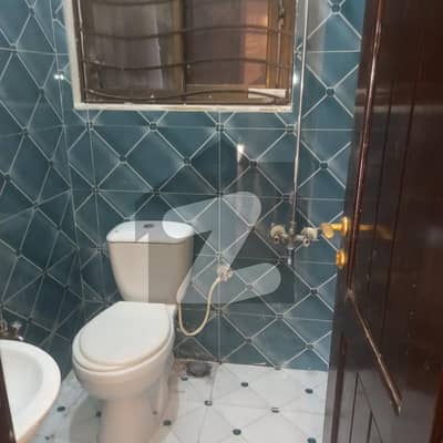 35 x 70 House, In G-13 Mind Blowing Location,Used House for sale