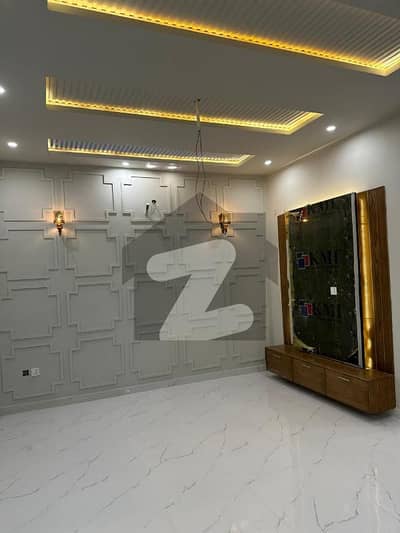 GOOD LOCATION, 10 MARLA LUXURY HOUSE AVAILABLE FOR SALE GOOD LOCATION, 10 MARLA LUXURY HOUSE AVAILABLE FOR SALE