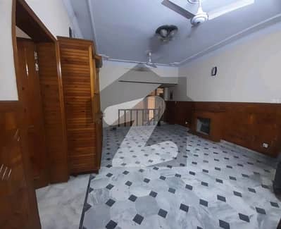 I-8 Lower Portion For rent Sized 700 Marla