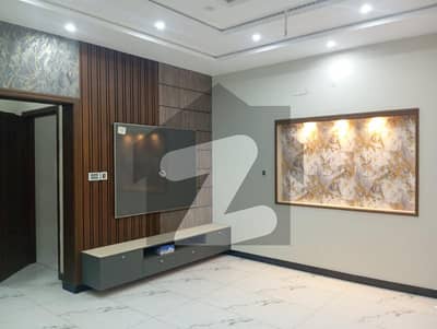 10 MARLA BRAND NEW LUXURY HOUSE FOR SALE NEAR TO PARK 10 MARLA BRAND NEW LUXURY HOUSE FOR SALE NEAR TO PARK