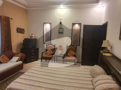 ڈی ایچ اے فیز 6 ڈیفنس (ڈی ایچ اے),لاہور میں 5 کمروں کا 1 کنال مکان 7.75 کروڑ میں برائے فروخت۔