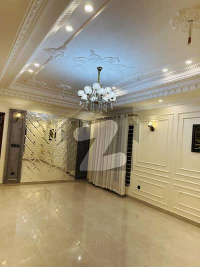 1 Kanal Brand New House Close to Masjid & Main Boulevard Available for Sale in DHA Multan Sector H