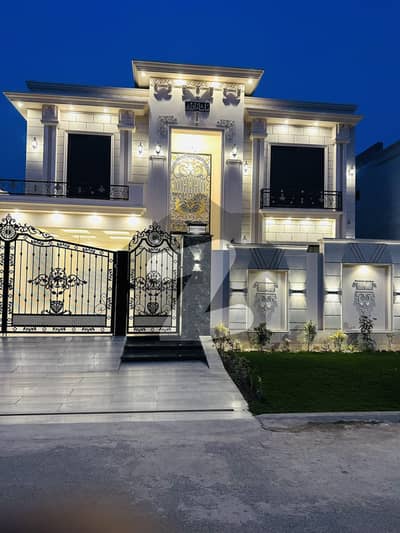 1 Kanal Brand New House Close To Masjid & Main Boulevard Available For Sale In DHA Multan Sector H