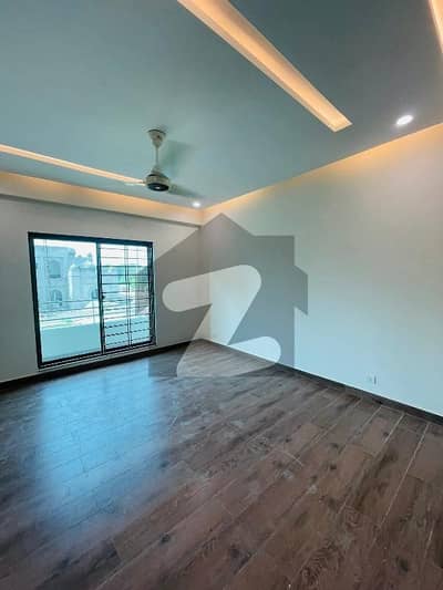 10 MARLA UPR PORTION FOR RENT IN PARAGON CITY LOWER PORTION LOCK