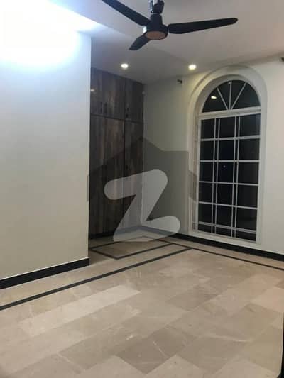 ڈی ۔ 12 اسلام آباد میں 4 کمروں کا 8 مرلہ مکان 2.0 لاکھ میں کرایہ پر دستیاب ہے۔