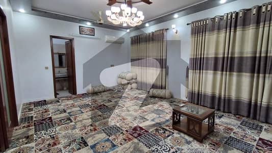 گلستانِِ جوہر ۔ بلاک 2 گلستانِ جوہر,کراچی میں 8 کمروں کا 16 مرلہ مکان 10.5 کروڑ میں برائے فروخت۔