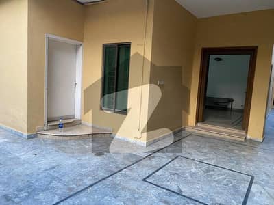 10 Marla House For Rent