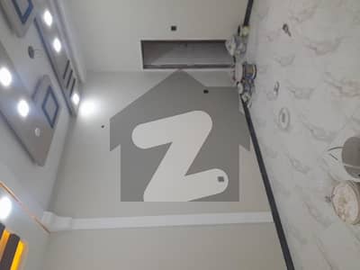 60 Yards New House In Johar