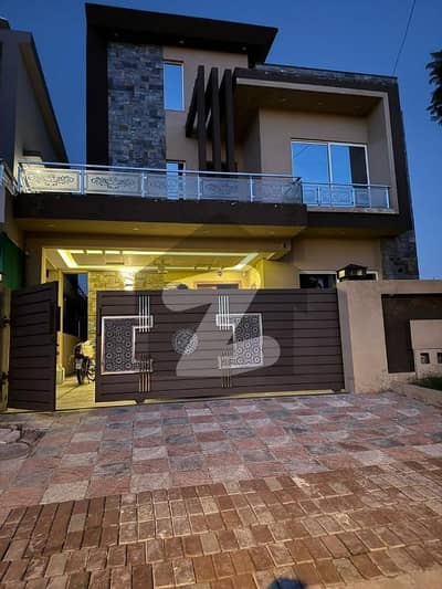 بحریہ ٹاؤن فیز 3 بحریہ ٹاؤن راولپنڈی,راولپنڈی میں 3 کمروں کا 1 کنال بالائی پورشن 80.0 ہزار میں کرایہ پر دستیاب ہے۔