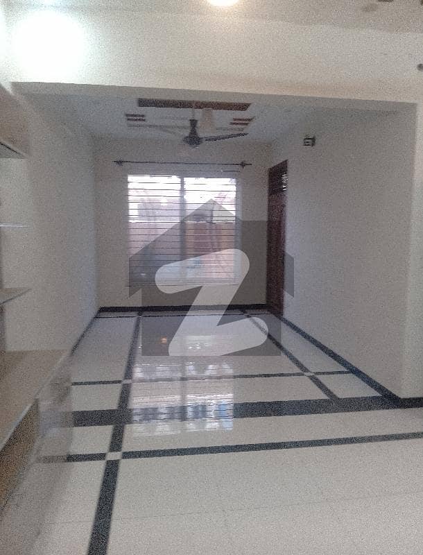 آئی ۔ 10/2 آئی ۔ 10,اسلام آباد میں 2 کمروں کا 6 مرلہ زیریں پورشن 50.0 ہزار میں برائے فروخت۔ آئی ۔ 10/2 آئی ۔ 10,اسلام آباد میں 2 کمروں کا 6 مرلہ زیریں پورشن 50.0 ہزار میں برائے فروخت۔