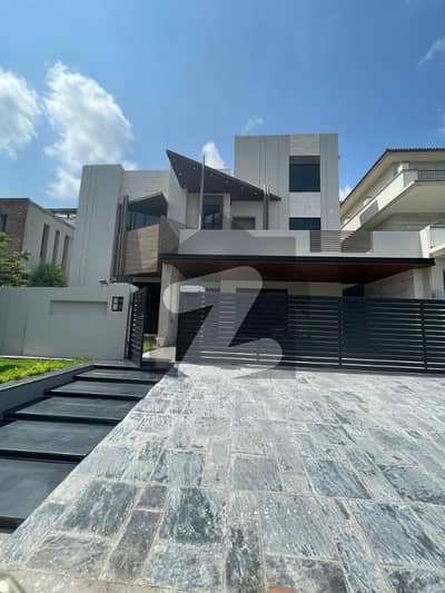 جی ۔ 13 اسلام آباد میں 6 کمروں کا 1 کنال مکان 16.5 کروڑ میں برائے فروخت۔