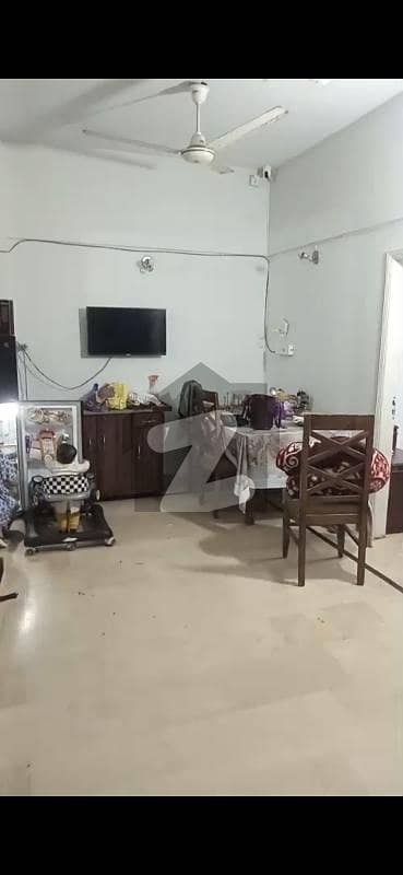 2 bed dd in tauheed commercial for rent