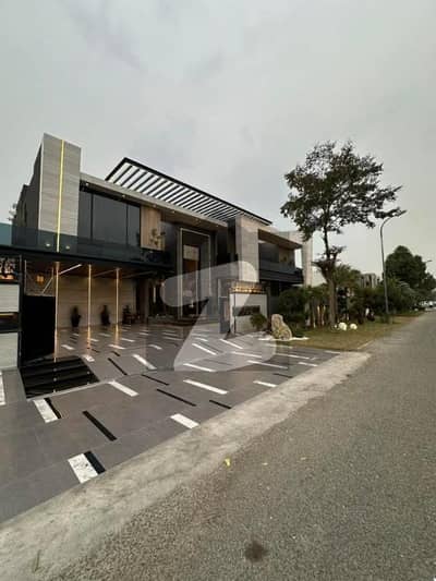 ڈی ایچ اے فیز 6 - بلاک ای فیز 6,ڈیفنس (ڈی ایچ اے),لاہور میں 6 کمروں کا 1 کنال مکان 36.0 کروڑ میں برائے فروخت۔