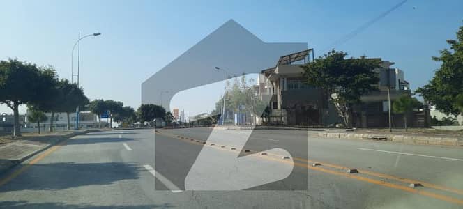 20 MARLA BEST LOCATION PLOT LEVEL LAND FOR SALE