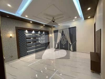 نارتھ ناظم آباد ۔ بلاک اے نارتھ ناظم آباد,کراچی میں 5 کمروں کا 1 کنال بالائی پورشن 2.5 لاکھ میں کرایہ پر دستیاب ہے۔