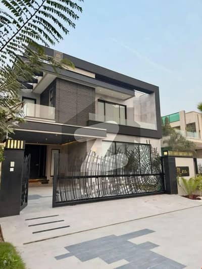 GALLERIA DESIGN 6-BED FULLY FURNISHED HOME WITH POOL IN DHA PHASE 6