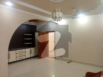 علامہ اقبال ٹاؤن لاہور میں 2 کمروں کا 10 مرلہ زیریں پورشن 85.0 ہزار میں کرایہ پر دستیاب ہے۔