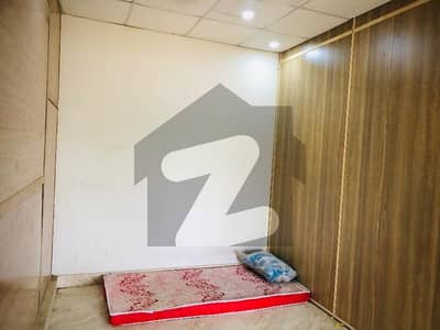 BEDIAN ROAD SHARING ROOM HOSTEL FOR RENT