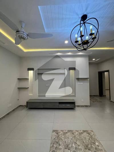 ای ۔ 11 اسلام آباد میں 3 کمروں کا 1 کنال بالائی پورشن 1.75 لاکھ میں کرایہ پر دستیاب ہے۔