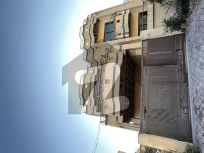 گلشن آباد راولپنڈی میں 5 کمروں کا 10 مرلہ مکان 67.0 ہزار میں کرایہ پر دستیاب ہے۔