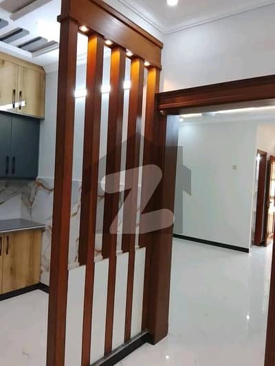 آئی ۔ 11 اسلام آباد میں 5 کمروں کا 4 مرلہ مکان 95.0 ہزار میں کرایہ پر دستیاب ہے۔