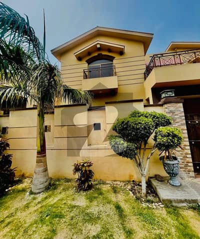 17 Marla 5 Bedroom With 5 Marla Extra Land House Available for Rent In Askari 10 Sector-F Lahore Cantt