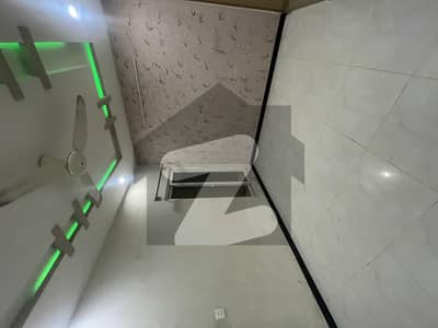 چکلالہ سکیم 3 چکلالہ سکیم,راولپنڈی میں 2 کمروں کا 5 مرلہ زیریں پورشن 40.0 ہزار میں کرایہ پر دستیاب ہے۔