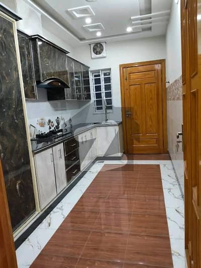 آئی ۔ 11 اسلام آباد میں 2 کمروں کا 5 مرلہ بالائی پورشن 65.0 ہزار میں کرایہ پر دستیاب ہے۔