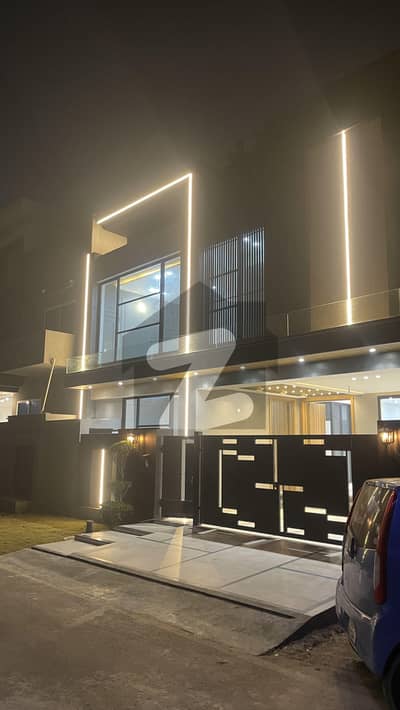 ایڈن آچرڈ فیصل آباد میں 4 کمروں کا 7 مرلہ مکان 4.0 کروڑ میں برائے فروخت۔