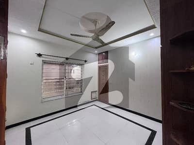 جی ۔ 13 اسلام آباد میں 4 کمروں کا 4 مرلہ مکان 1.2 لاکھ میں کرایہ پر دستیاب ہے۔