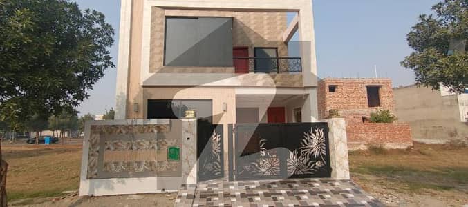 بحریہ آرچرڈ لاہور میں 3 کمروں کا 5 مرلہ مکان 1.8 کروڑ میں برائے فروخت۔