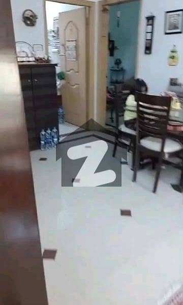 Well Maintained 2 Bed Drawing Lounge Flat For Sale