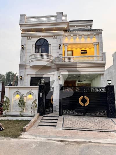 سٹی ہاؤسنگ سوسائٹی گوجرانوالہ میں 4 کمروں کا 5 مرلہ مکان 2.0 کروڑ میں برائے فروخت۔