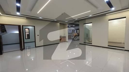 BEAUTIFUL CENTER LOCATION BUNGLOW DOUBLE STORY PRIME LOCATION FB AREA BLOCK 10 FOR SALE