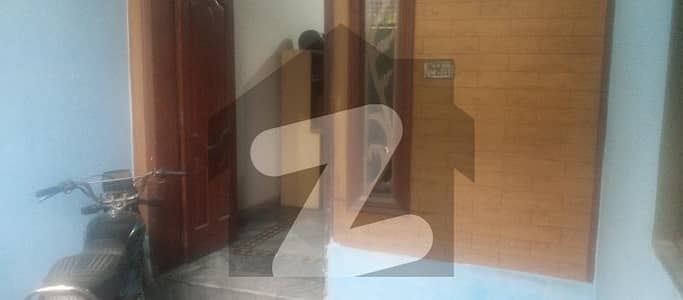 کینال بینک ہاؤسنگ سکیم لاہور میں 3 کمروں کا 3 مرلہ مکان 1.15 کروڑ میں برائے فروخت۔