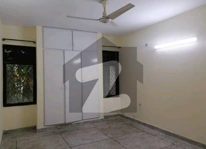 A 10 Marla Flat In Lahore Is On The Market For rent