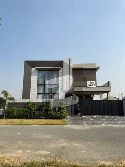 1 Kanal Modern House Available For Sale In DHA Phase 7 Block-T