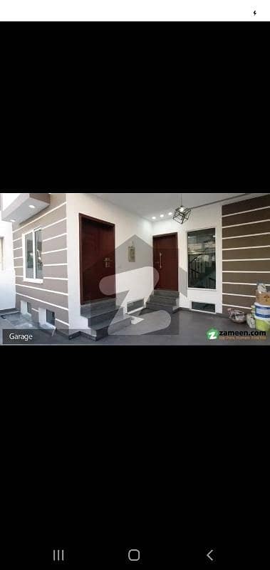 آئی ۔ 10/2 آئی ۔ 10,اسلام آباد میں 5 کمروں کا 7 مرلہ مکان 4.75 کروڑ میں برائے فروخت۔