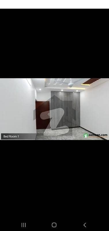 آئی ۔ 10/2 آئی ۔ 10,اسلام آباد میں 5 کمروں کا 7 مرلہ مکان 4.75 کروڑ میں برائے فروخت۔