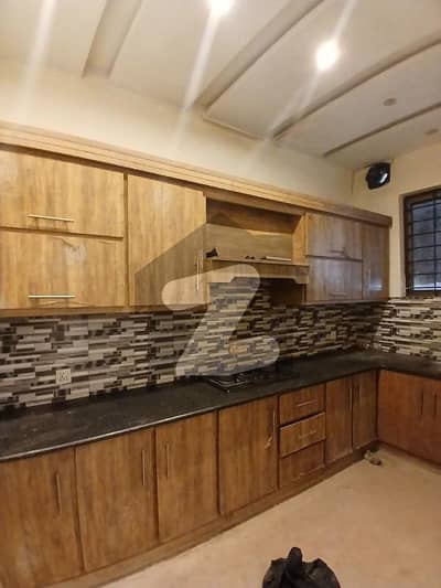 آئی ۔ 11 اسلام آباد میں 4 کمروں کا 6 مرلہ مکان 1.15 لاکھ میں کرایہ پر دستیاب ہے۔