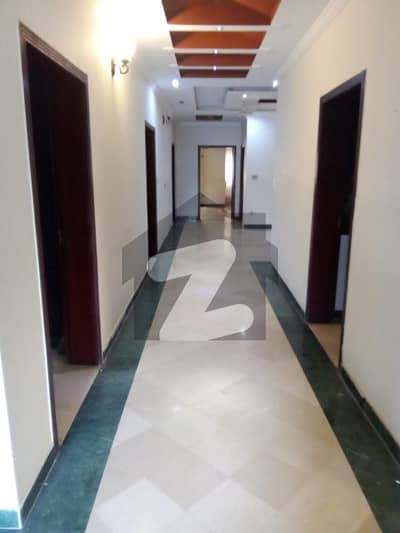 بحریہ ٹاؤن فیز 3 بحریہ ٹاؤن راولپنڈی,راولپنڈی میں 4 کمروں کا 1 کنال بالائی پورشن 95.0 ہزار میں کرایہ پر دستیاب ہے۔ بحریہ ٹاؤن فیز 3 بحریہ ٹاؤن راولپنڈی,راولپنڈی میں 4 کمروں کا 1 کنال بالائی پورشن 95.0 ہزار میں کرایہ پر دستیاب ہے۔