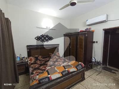 گلشنِ اقبال - بلاک 10 گلشنِ اقبال,گلشنِ اقبال ٹاؤن,کراچی میں 4 کمروں کا 16 مرلہ زیریں پورشن 1.3 لاکھ میں کرایہ پر دستیاب ہے۔