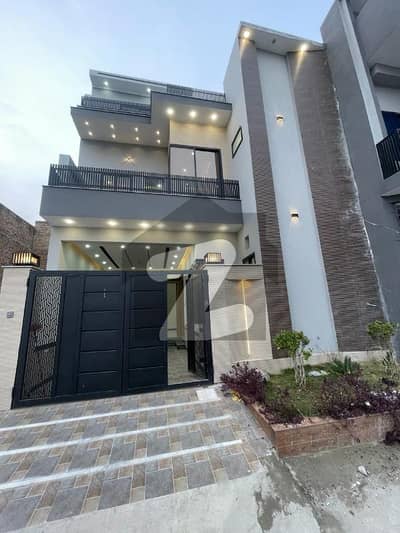 سفیان گارڈن ورسک روڈ,پشاور میں 6 کمروں کا 5 مرلہ مکان 2.2 کروڑ میں برائے فروخت۔